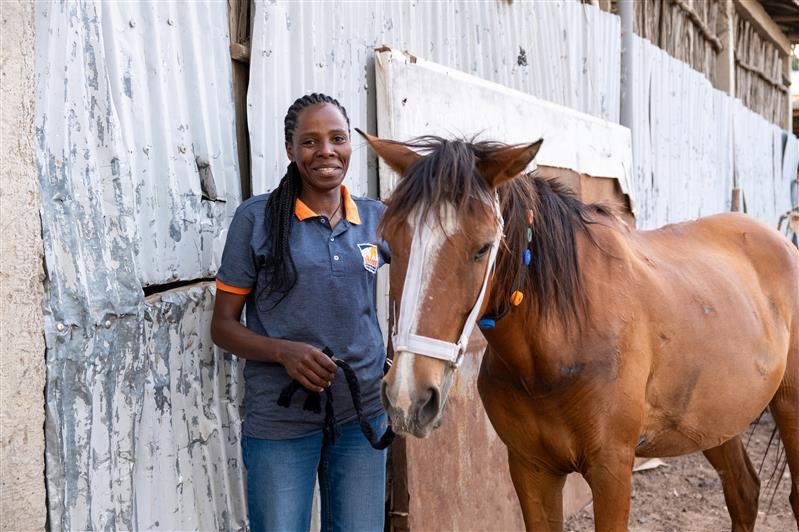 Brooke vet with horse in Ethiopia
