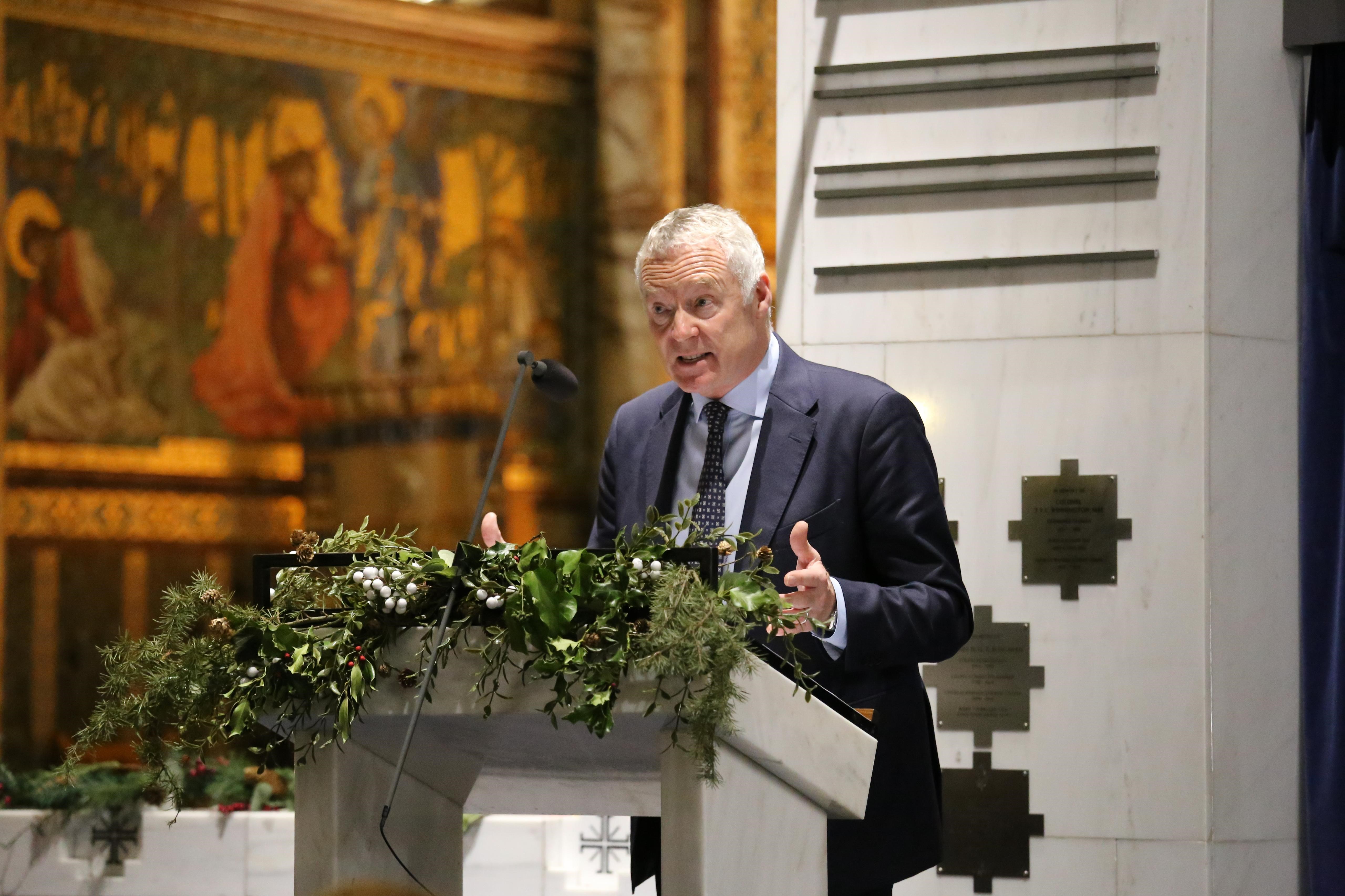 Rory Bremner reading at charity carol service