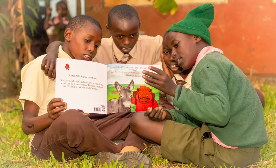 Kenyan school children reading